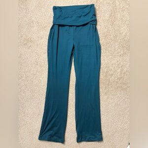 Pine Green Buttery Soft Fold Over Leggings